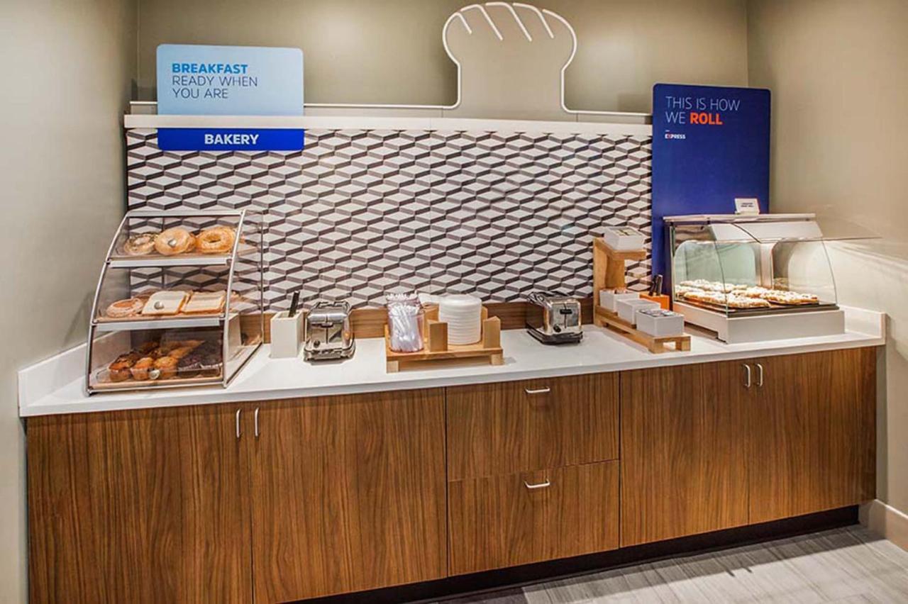 Holiday Inn Express Rochester - University Area By Ihg מראה חיצוני תמונה